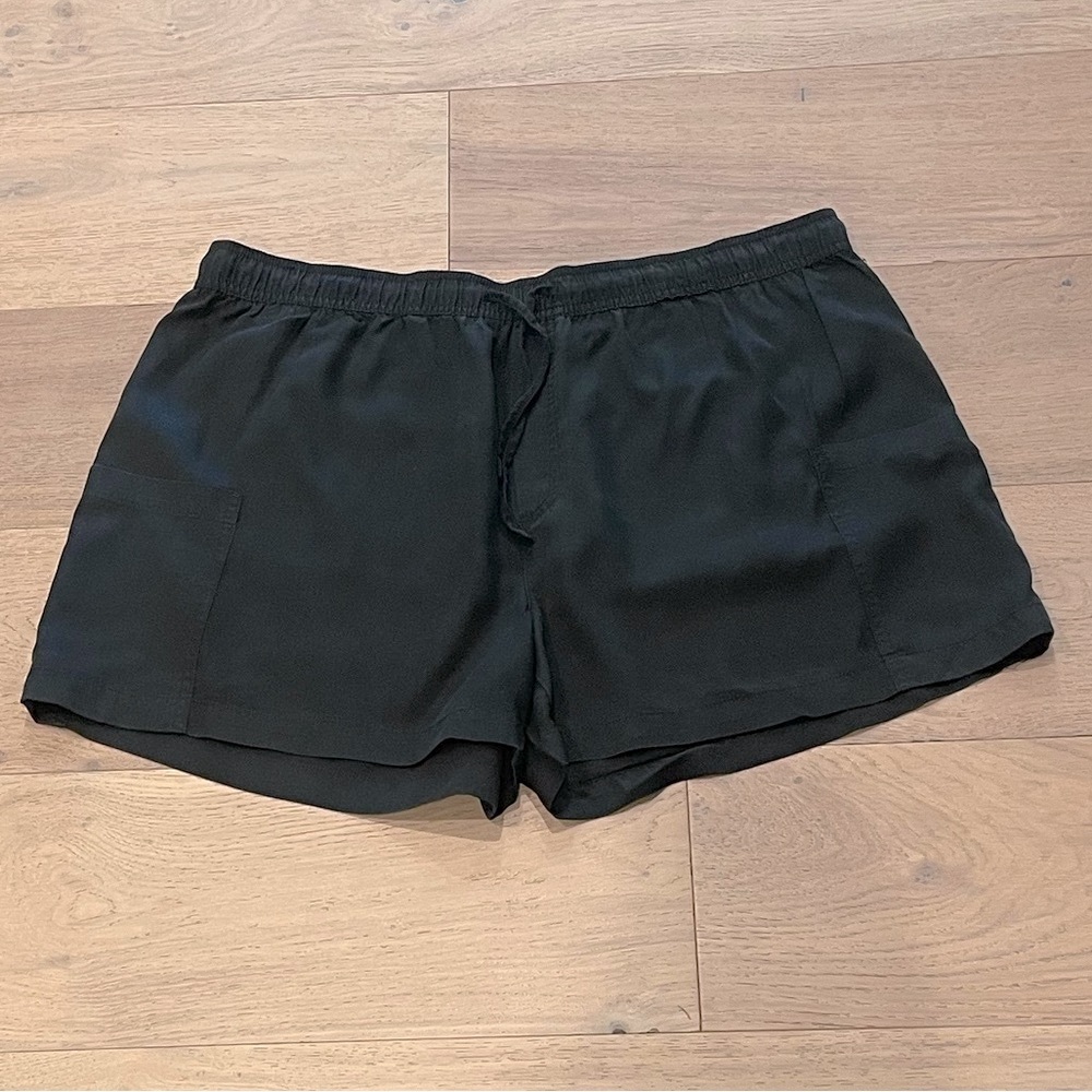 EUC Sz XL Joe Fresh drawstring shorts in Black